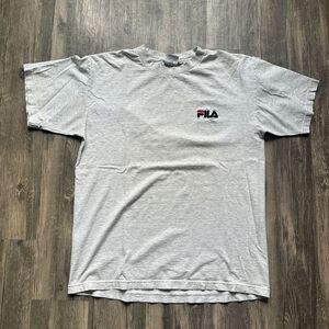 FILA Essential Small Logo T-Shirt Basic Athletic Casual‎ Streetwear Gray